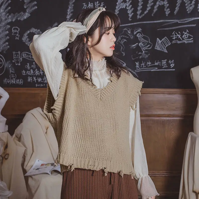 

Japanese knitted vest female students V-neck loose casual style spring and autumn wear sleeveless sweater college fashion