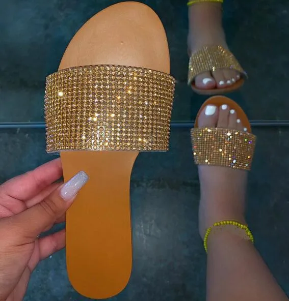 

outdoor slippers home durable ms Spring/summer new 2020 women metal beaded flat non-slip fashion all-match casual beach sandals