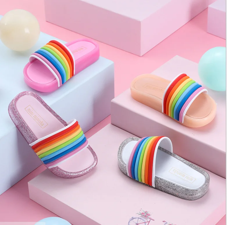 

2021 New Footwear Luminous Jelly Summer Children's LED Slipper Girls PVC Non-slip Beach Sandals Kids Rainbow shoes Boy Slippers