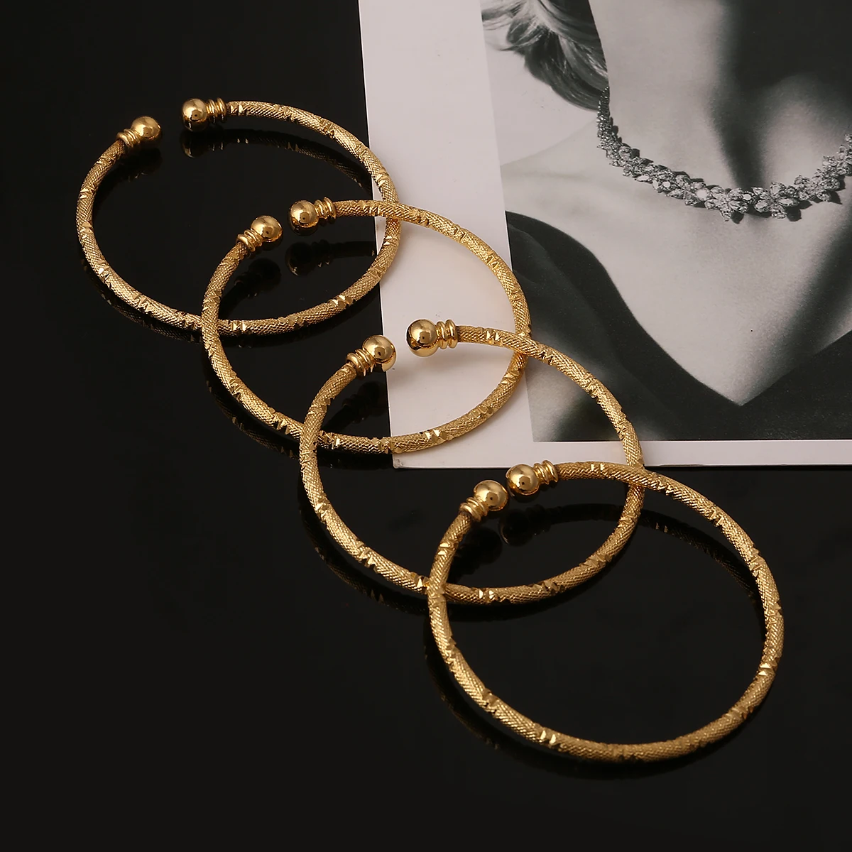 

Trendy Brass 4pcs Openable Bangle Bracelet Arab Ethiopian Bangle Dubai Africa Jewelry Gift