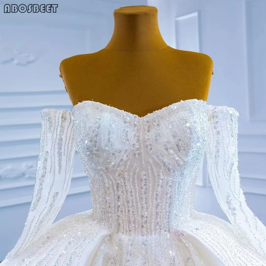 

Luxury Wedding Dress Long Sleeve Plus Size Ball Gown Wedding Gown for Bridal with Train Shining Beads Tiered Vestido De Noiva