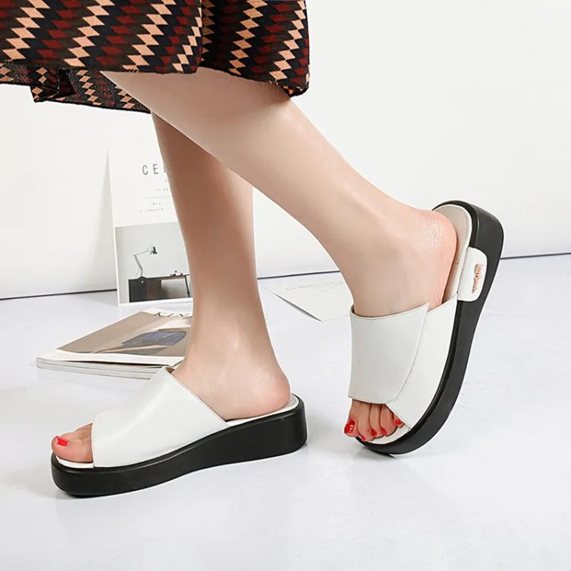 

Classic platform Shallow med Heels Casual slippers Woman 2021 Summer New Genuine Leather Women slippers Party Basic Shoes