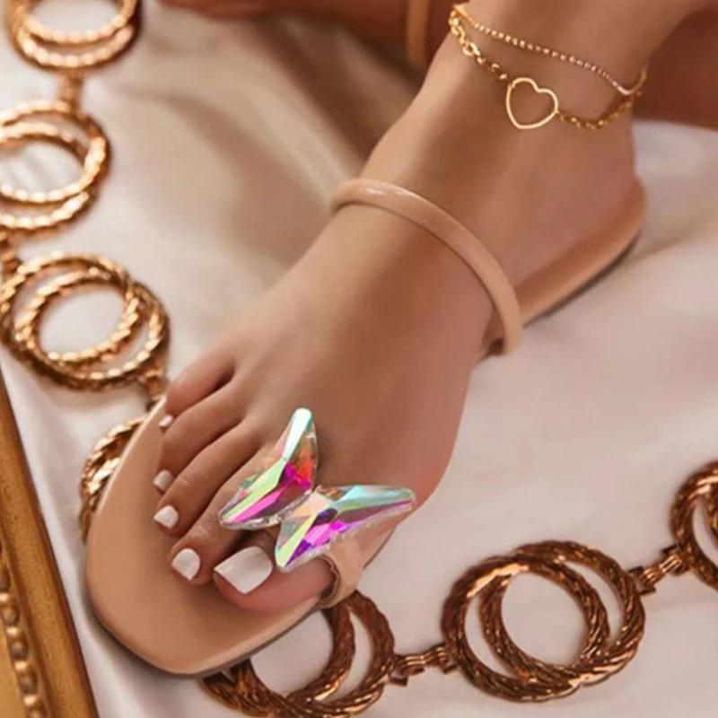 

Summer Ladies Slippers Square Toe Ladies Shoes and Butterfly Clip Ladies Shoes Outdoor Ladies Flat Shoes Fashion and Comfortable