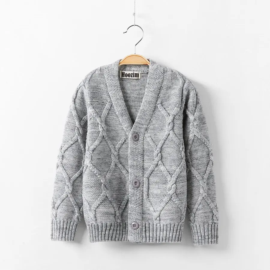 Модный однотонный вязаный свитер в клеточку зеленого цвета с V-образным вырезом