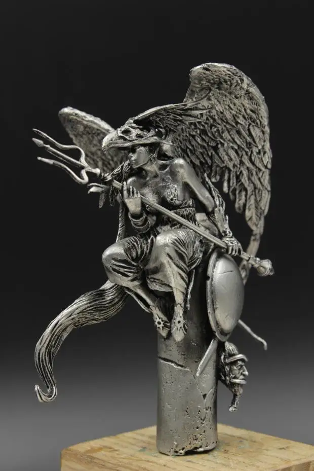 Индивидуальные 1/24 75 мм мстительная богиня Оловянная металлическая модель