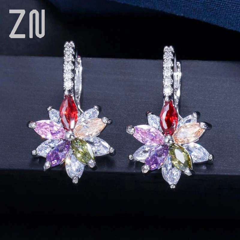 

ZN New Easy Wear Lovely Geometric Flower Milticolor Cubic Zirconia Flower Stud Earrings for Women Girls Fashion Jewelry