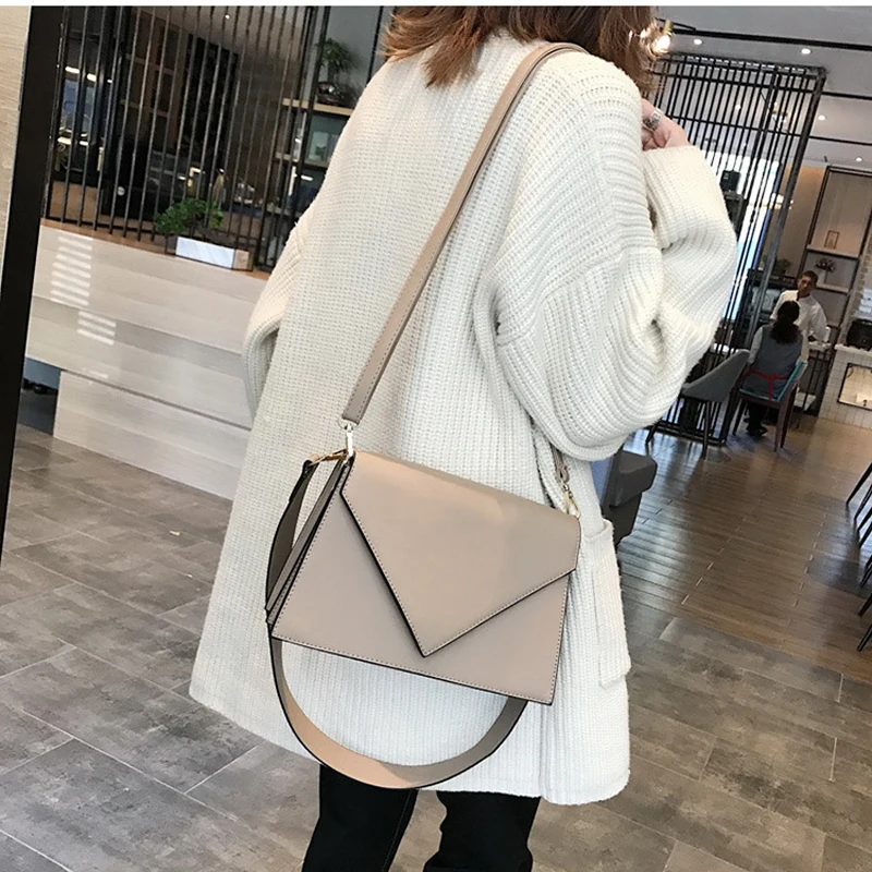 

Индивидуальная Маленькая женская сумка, новинка 2021, простая широкополосная маленькая квадратная сумка, корейская модная сумка на одно плеч...