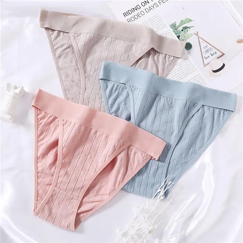 Women Cotton Panties Sexy Low Waist Underwear Panties for Female Lingerie Underpants Hollow Heart Embossed Briefs Solid Color