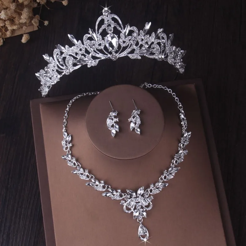 

Luxury Silver Color Crystal Heart Wedding Jewelry Sets For Bride Crown Tiara Necklace Earrings Set For Women African Jewelry Set