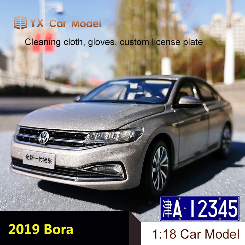 

Diecast Car 1: 18 model 2019 new The Next Generation Bora 1:18 alloy simulation car model (SMALL GIFT)