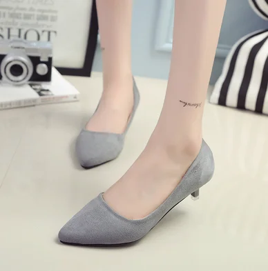 Женская обувь на танкетке высоком каблуке-шпильке с острым носком Женские