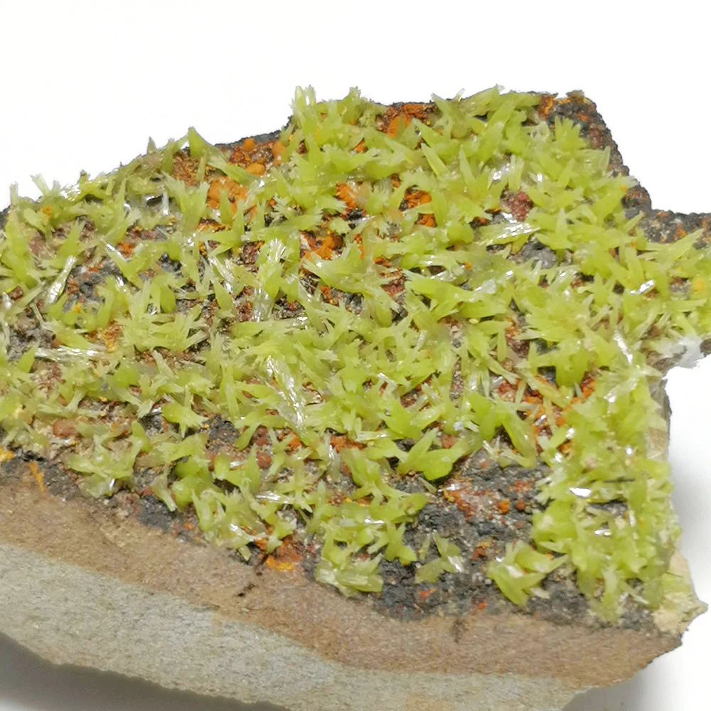 

22g B4-3 Natural Pyromorphite Mineral Specimens For Rare Collections From Guangxi Province China Free shipping