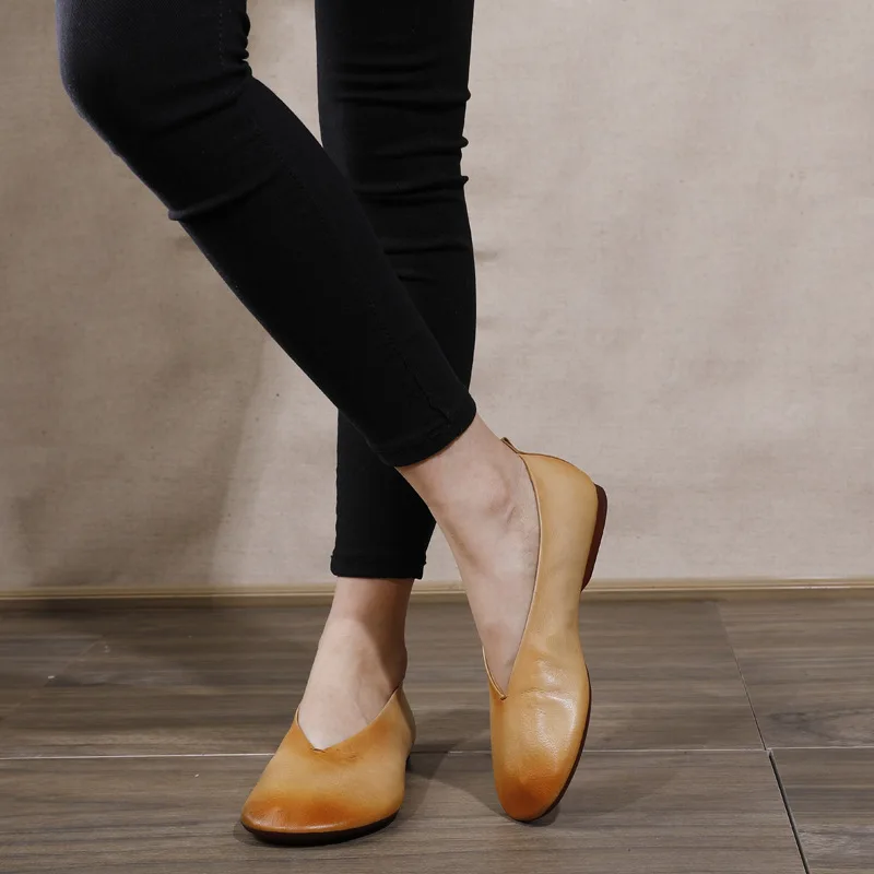 

VALLU Spring and summer 2020 new leather soft bottom comfortable shoes women retro color light casual shoes