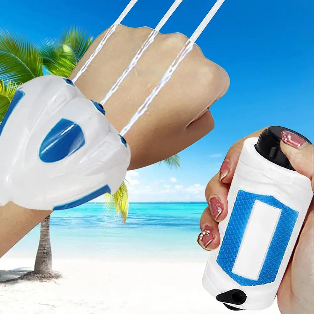

NEW Summer Children Wrist-Type Spray Water Gun Hand-held Water Gun For Kids Bath Toy Outdoor Beach Toys Wrist Water Sprinkler