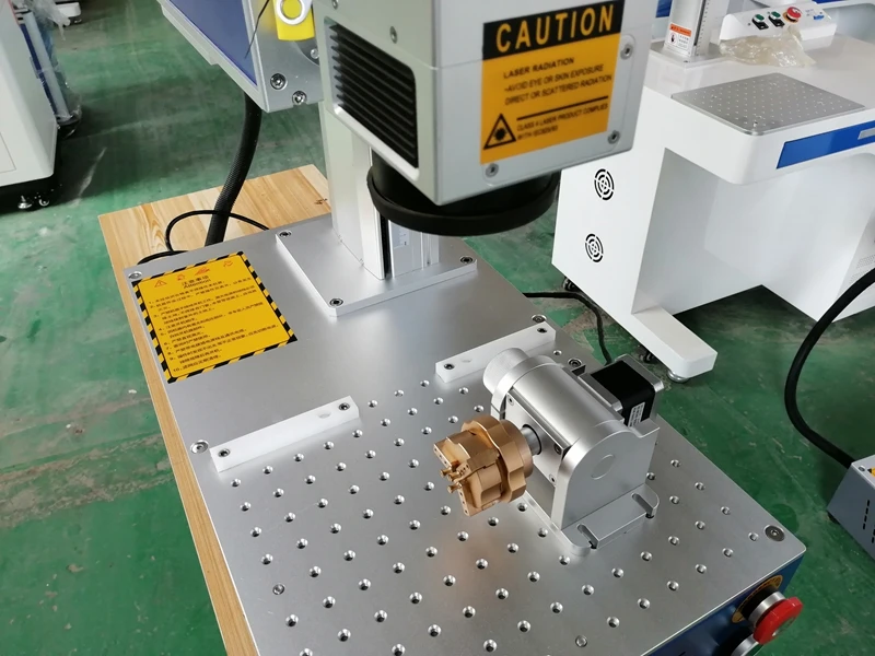 Raycus 30W 20W 150x150mm rotary axis included fiber laser marking machine for metal materials phone case plastic all | Инструменты