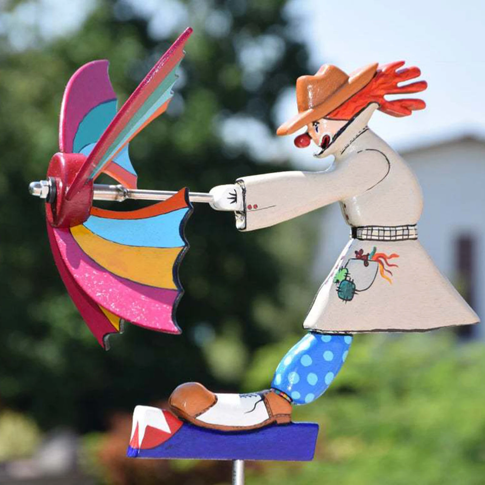 

Outdoor Garden Statue Art Wooden Whirligig Clown Windmill Garden Crafts Ornament Bee Elf Shaped Wind Indicator Decor