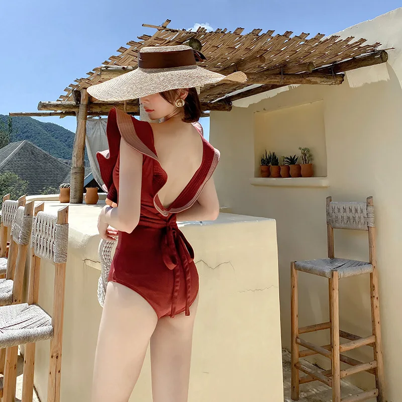 Новое поступление сплошной купальник на бретельках с оборками женский