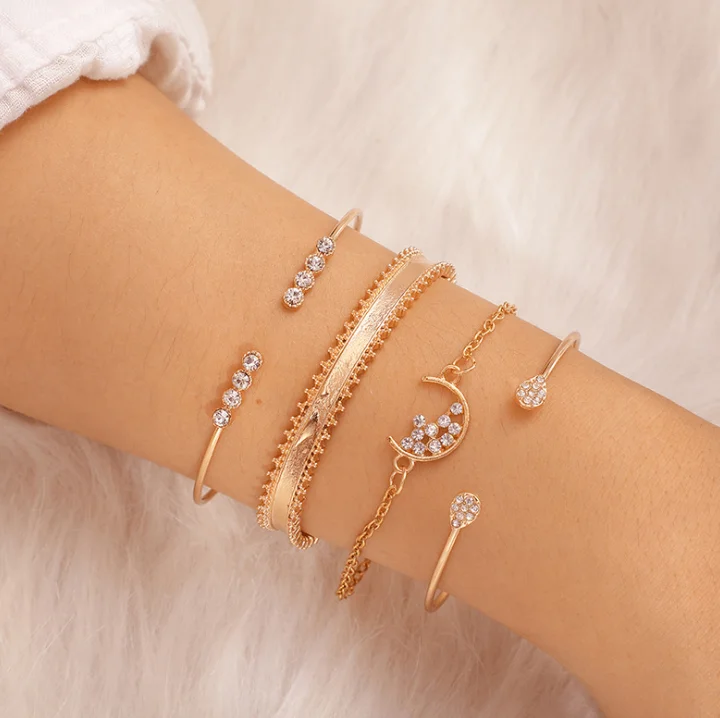 4 Pcs/set Gold Moon Star Bracelets for Women Geometry Crystal Opal Boho Cuff Bracelet Bangle Set Party Jewelry |