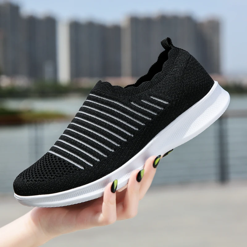 

Fashion Women Sports Shoes Summer Sock Sneakers Breathable Vulcanize Shoes Lightweight Slip-on Running Sneakers for Women 2021