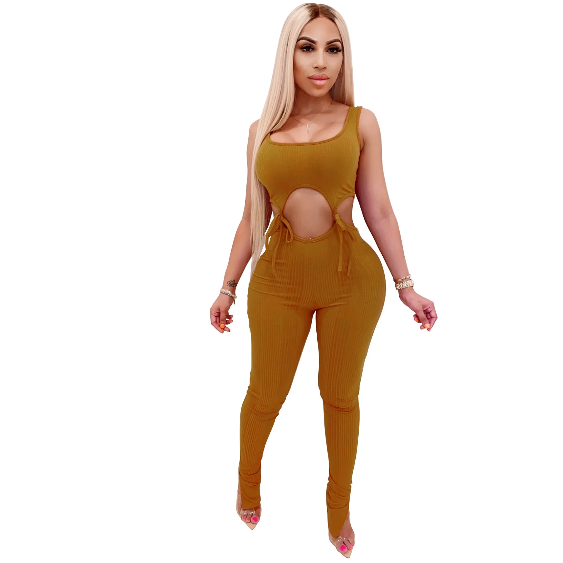Женский трикотажный комбинезон в рубчик на шнуровке летний сексуальный
