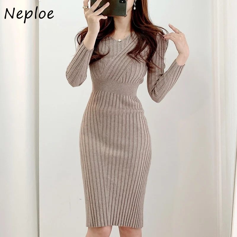 Женское трикотажное платье с V-образным вырезом длинным рукавом | Женская одежда