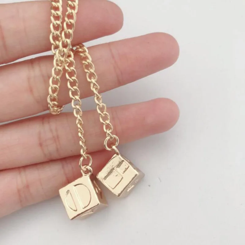 2019New стиль автомобиля украшения подвеска на цепочке кости куб игрушка Оформление