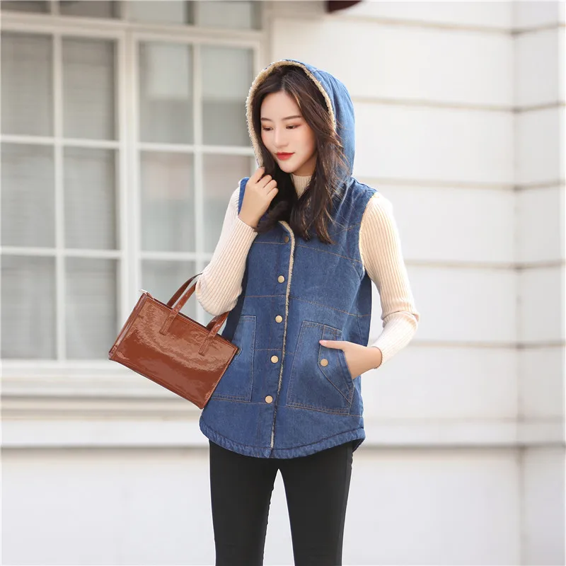 

2019 New Autumn Winter Women Plus Size Plus velvet Hooded vest Jacket Casual loose Denim Waistcoat Female cc1245