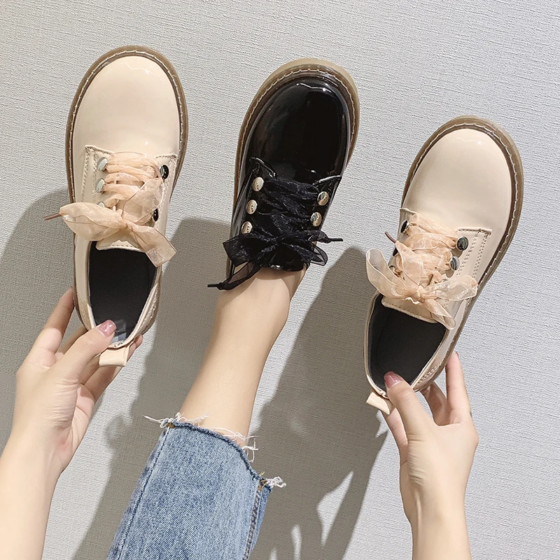 2020 г. новые женские элегантные кожаные туфли на плоской подошве шнуровке с