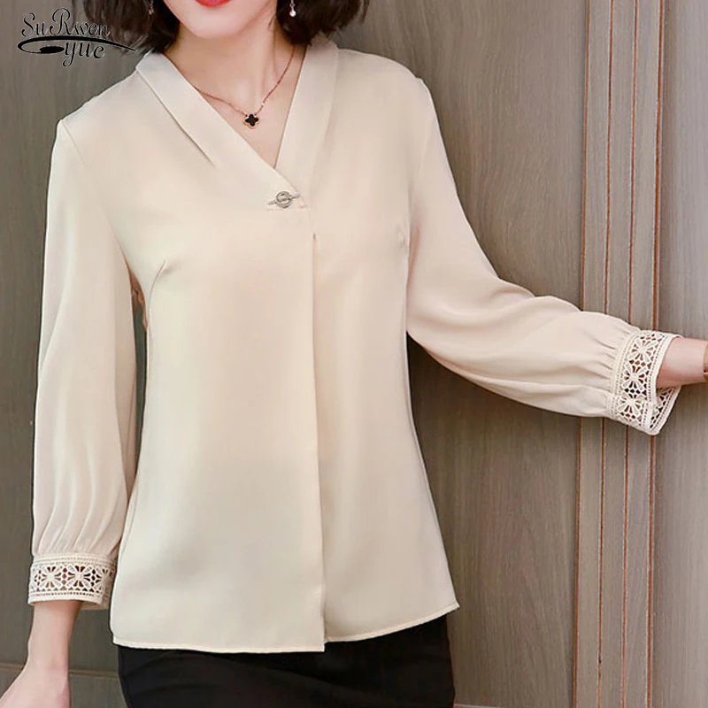 

Женская шифоновая блуза свободного покроя с V-образным вырезом