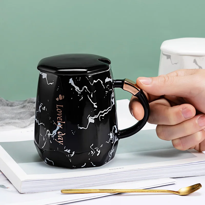 Мраморная керамическая чашка для кофе и чая с крышкой ложкой 400 мл сока молока