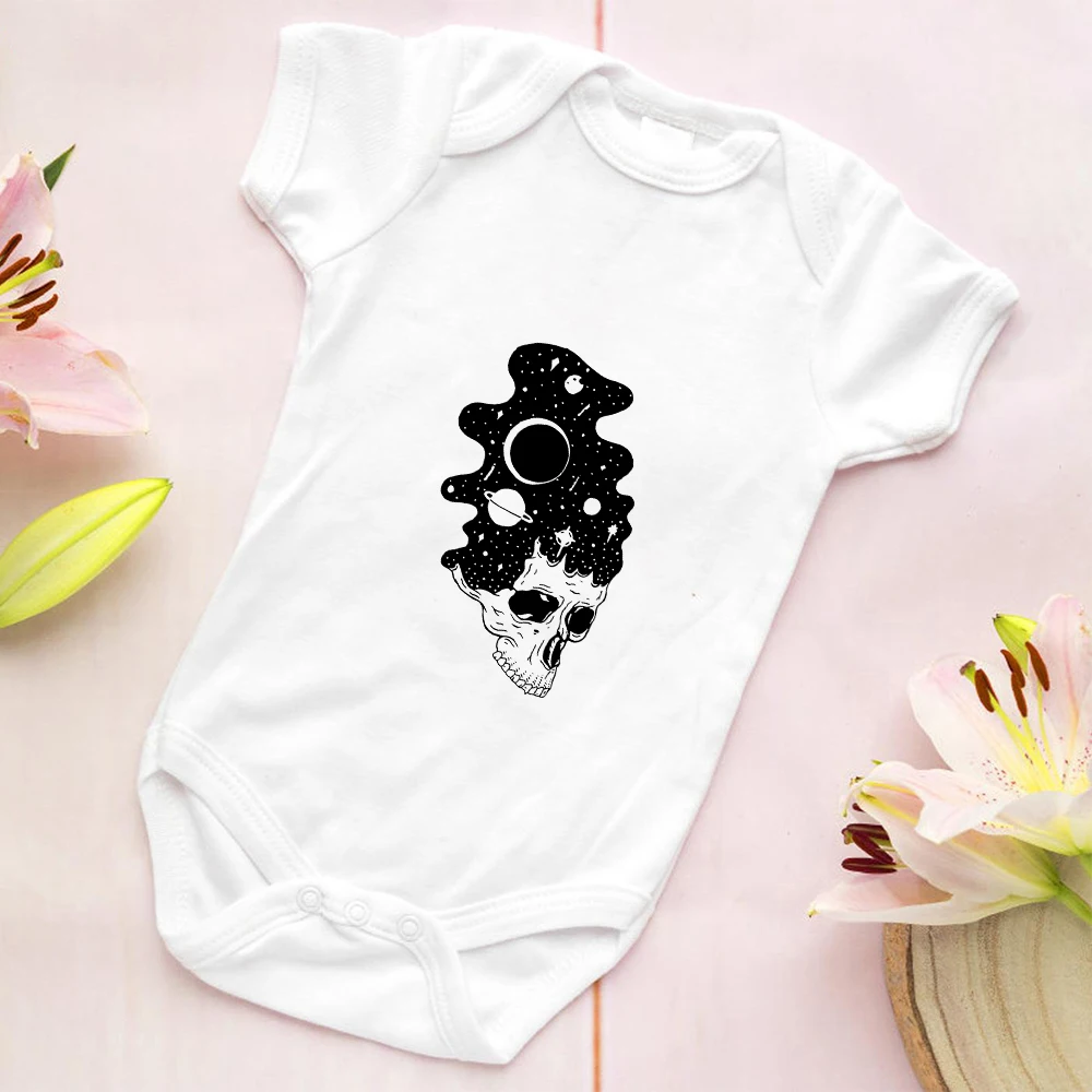 

Beautiful Lady Graphic Newborn Baby Clothes Summer Casual Home Baby Girl Bodysuits Plus Size Infant Romper Fashion Round Neck