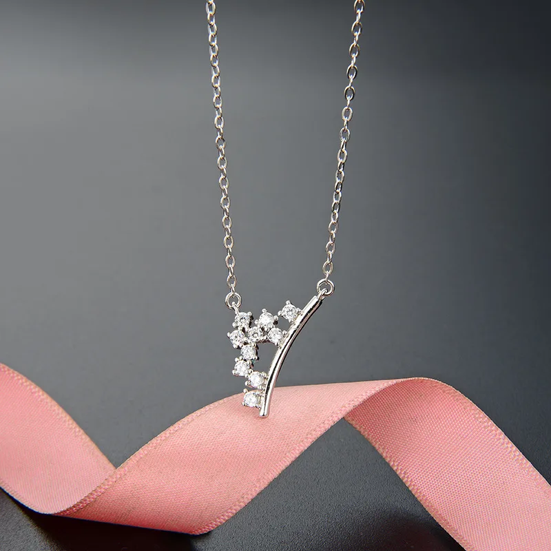 

Women Fashion Pendant Accessories S925 Sterling Silver Necklace Zircon Stone Clavicle Chain Temperament Fine Jewelry G0008
