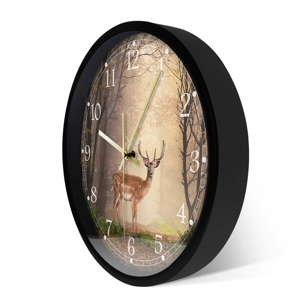 Сказочные декоративные настенные часы с изображением оленя в сказочном лесу для