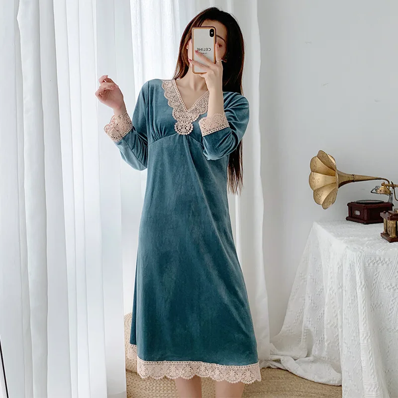 Women's New Long Sleeve Knee Velvet Nightgowns Slik Sleepshirts Women Vintage Nightgowns sleepwear