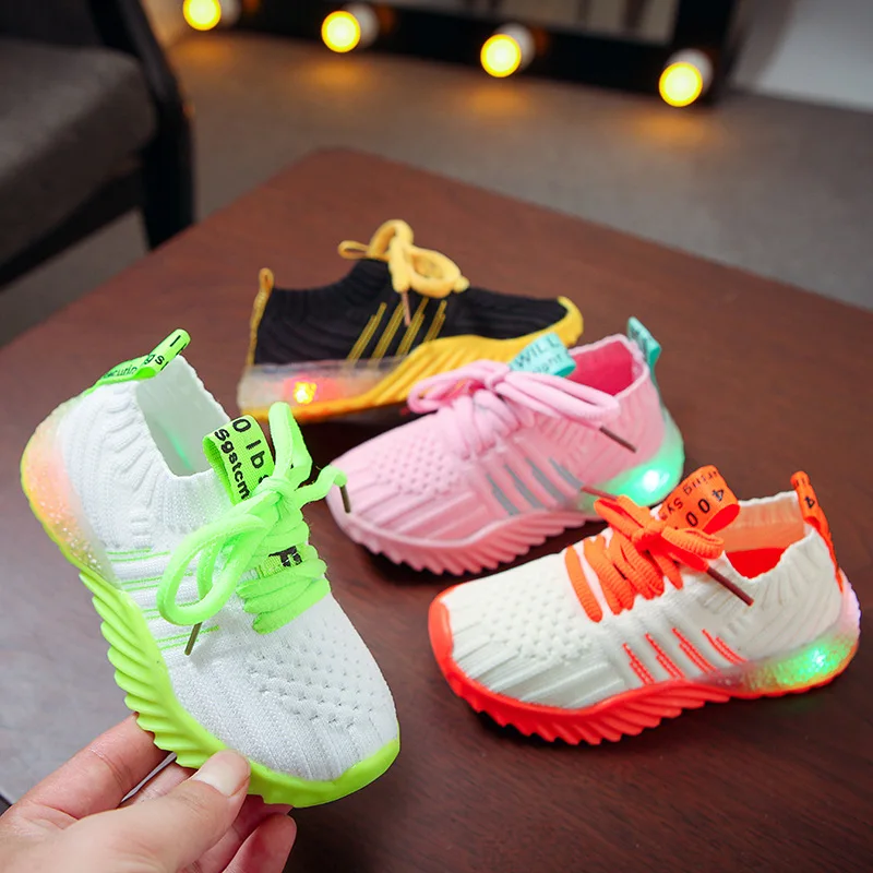 

New Children Luminous Shoes Boys Girls Letter Sport Run Sneakers Casual Shoes Fashion Kids Mesh Sport Girl Led Light Shoes