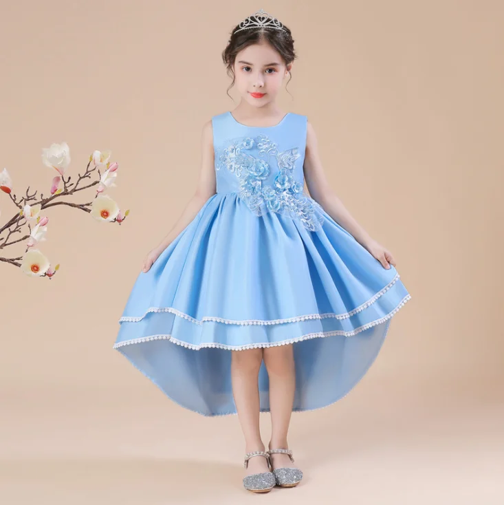 Длинное платье со шлейфом для девочек глянцевые атласные платья с бисером