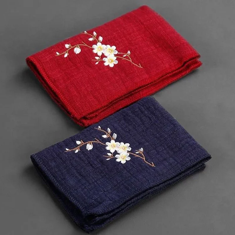

Newest Chinese Style Embroidered Tea Napkins Cloth Plum Flower Pattern Bowl Teapot Cleaning Towel Desktop Tea Ceremony Accessory