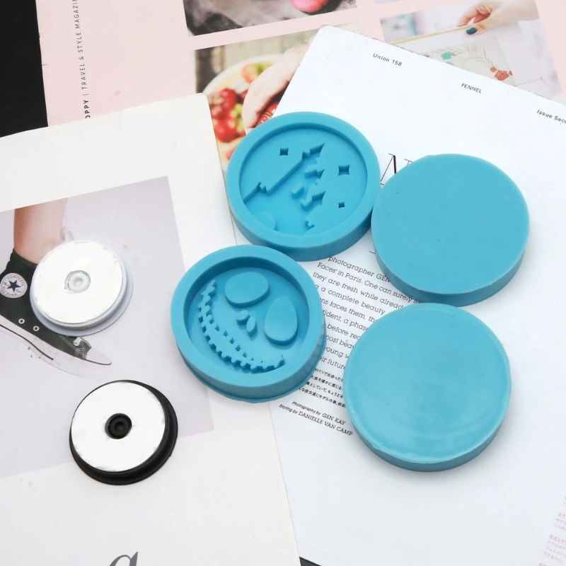 

Halloween Expanding Phone Socket Silicone Mold Prop Mount Phone Holder Epoxy Resin Mold Cell Phone Bracket Casting Molds