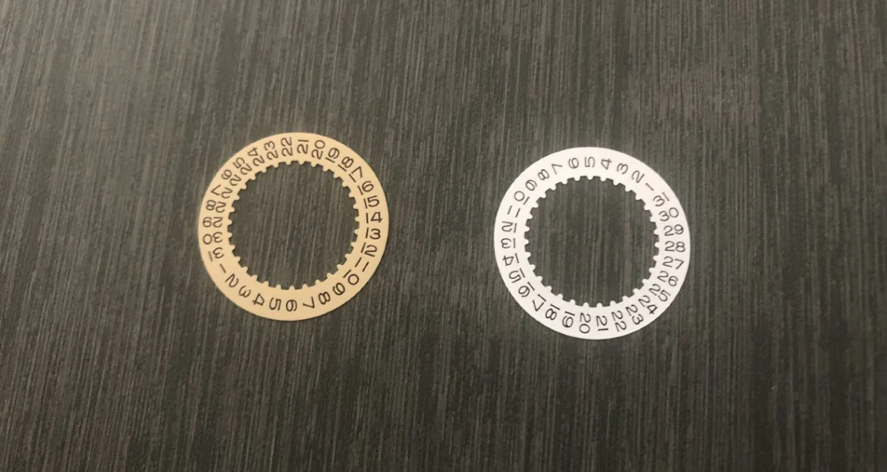 

Generic R White and Gold Date Indicator Wheel Disc for Caliber 3135 16200
