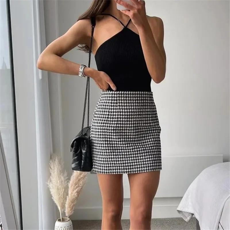 

2021 Black Cut Out Knit Basic Crop Top Women Backless Summer Clothes For Woman Sexy Bustier Thin Straps Tank Tops Female