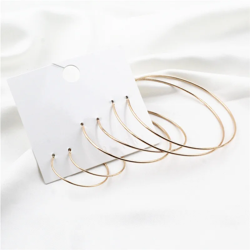 Тренд задать комбинацию серьги контракт темперамент кольцо с джокером |