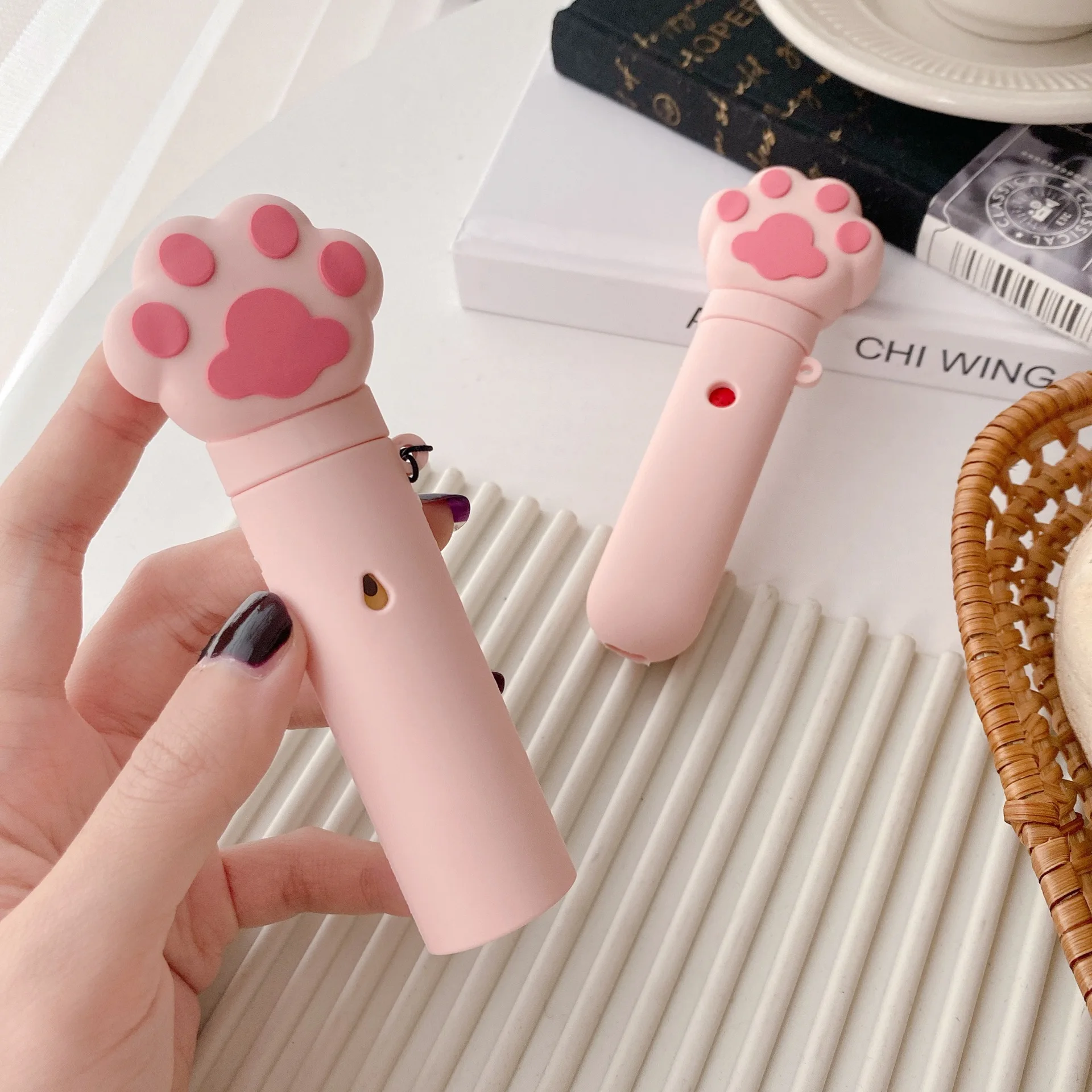 

Suitable for relx1 generation protective cover cute cat claw generation protection couple girls tide shell