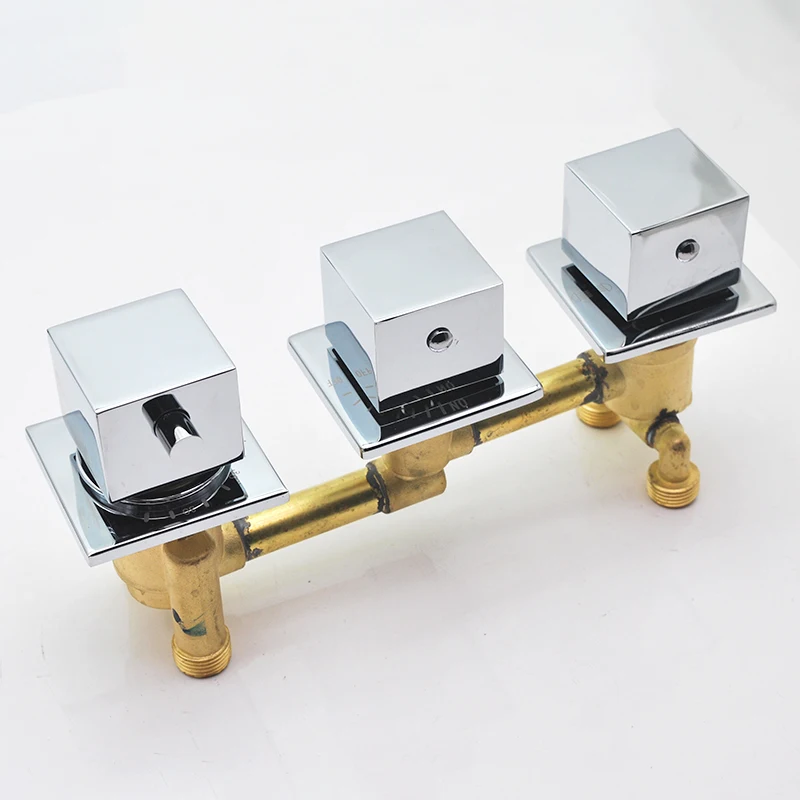 Квадратные тройные ручки термостатический смеситель для ванны латунный