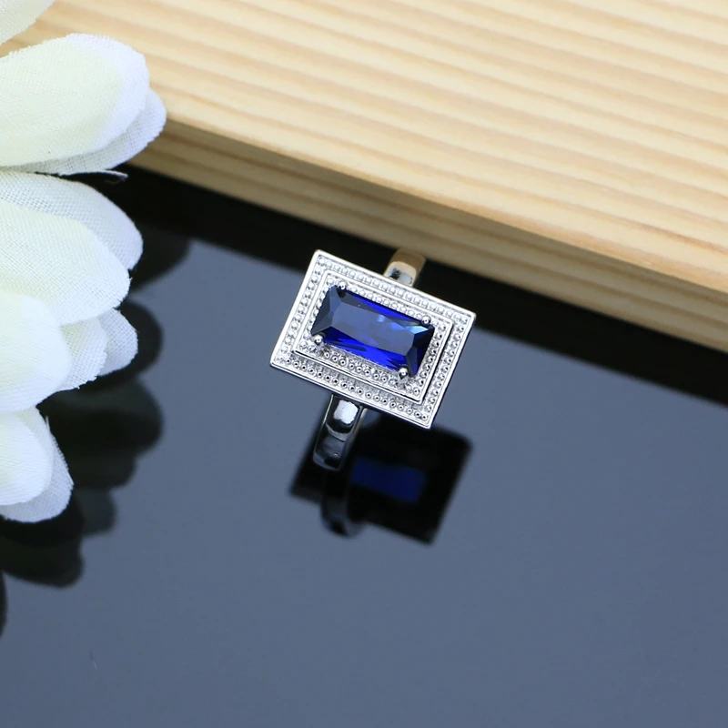 Женский ювелирный комплект из колье и серёг серебра 925 пробы