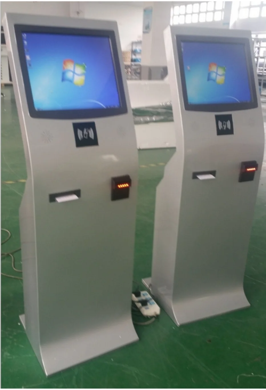 19 Inch Touch Screen Self-Service Terminal Kiosk Ticket, Vending Machine Kiosk, Bill Payment Machine