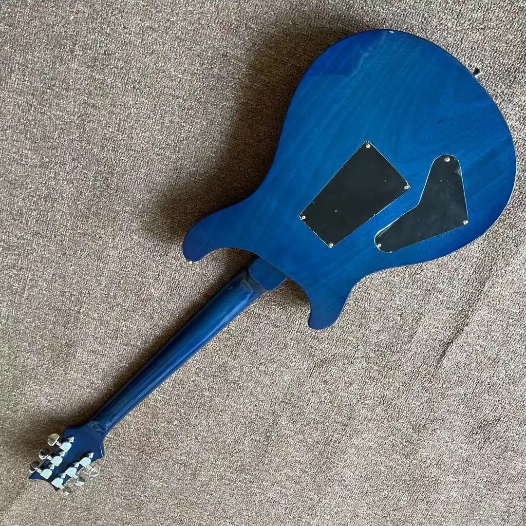 

In Stock.High quality Electric Guitar.Blue Purple color gitaar.Solid maple veneer.rosewood fingerboard.Newest custom guitar