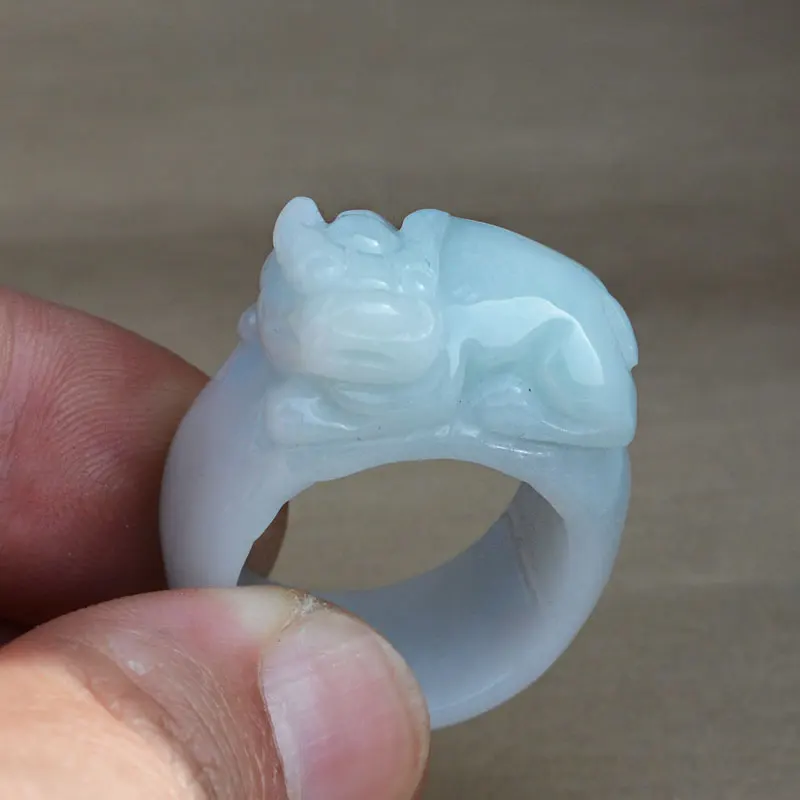 

Drop Shipping pea green colorJade Ring Emerald Jade Rings Hand carved Round Circle Rings brave troops Gift for Men Jewelry