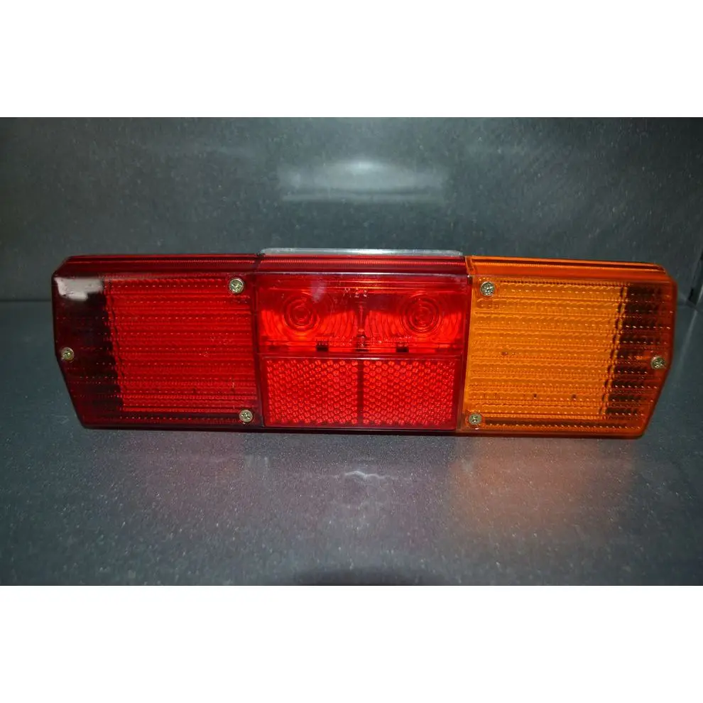 фонарь задний а\м МАЗ КАМАЗ 55\551.3776 | Автомобили и мотоциклы