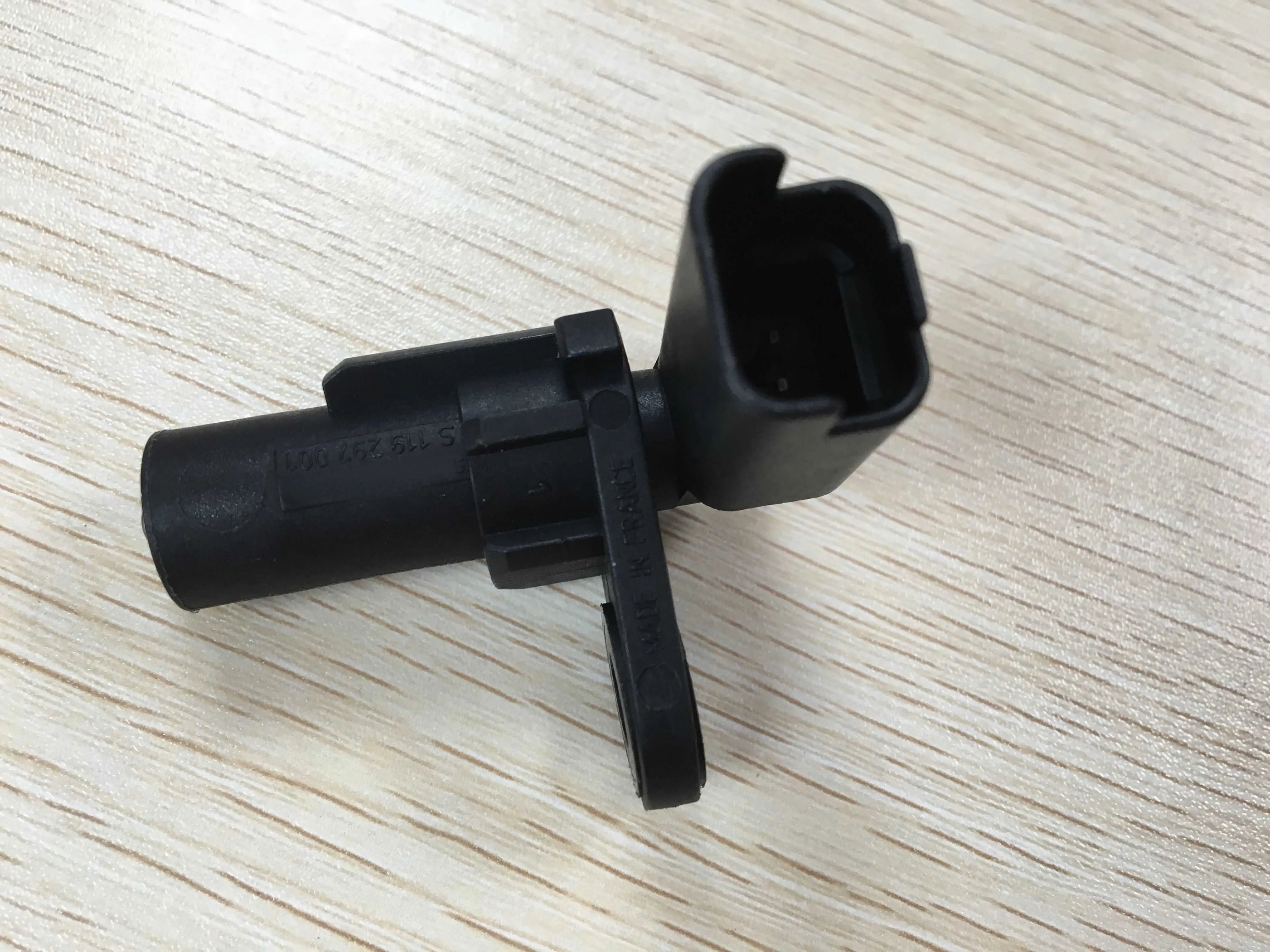 

Genuine Sensor, Crankshaft Position Sensor 8200513668