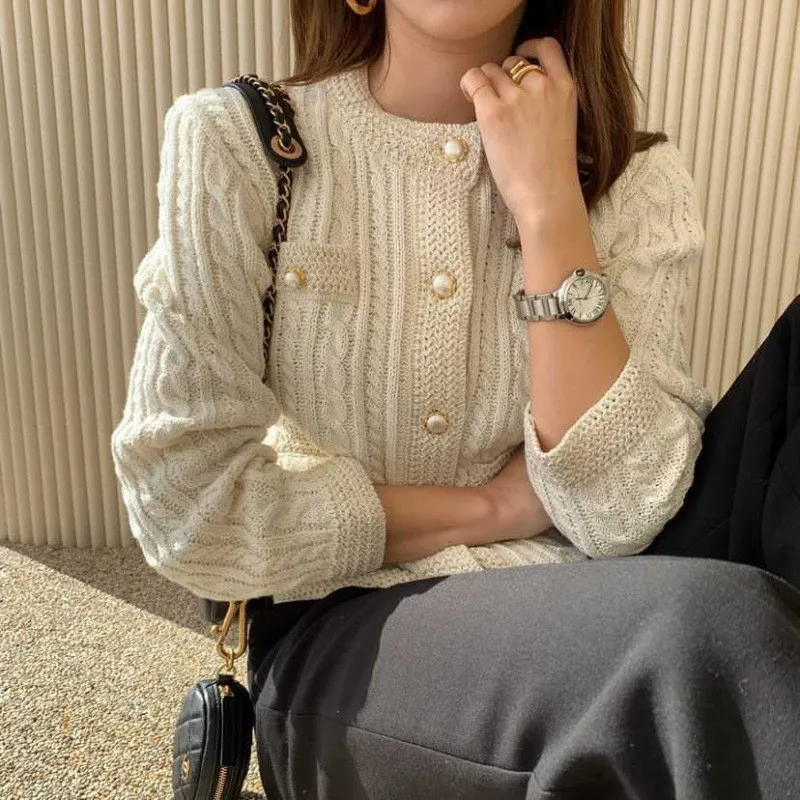 

Elegant Women O-Neck Knitted Cardigans Single Breasted Slim Twisted Sweater Female 2021 Fashion Autumn Outwear Tops